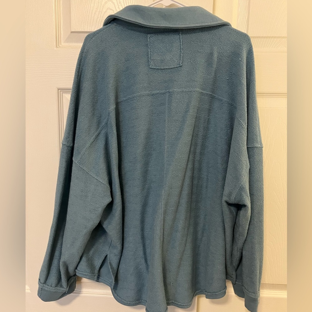 American Eagle Long Sleeve Sweater